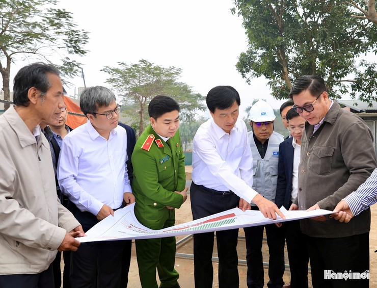 Bí thư Thành ủy Hà Nội kiểm tra dự án hồ điều hòa Phú Đô trên địa bàn phường Từ Liêm- Ảnh 2.