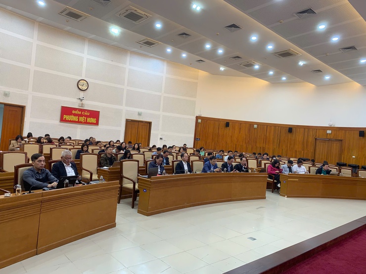 Đảng ủy phường Việt Hưng tổ chức các điểm cầu dự Hội nghị trực tuyến toàn quốc quán triệt Nghị quyết Đại hội XIV của Đảng.- Ảnh 2.