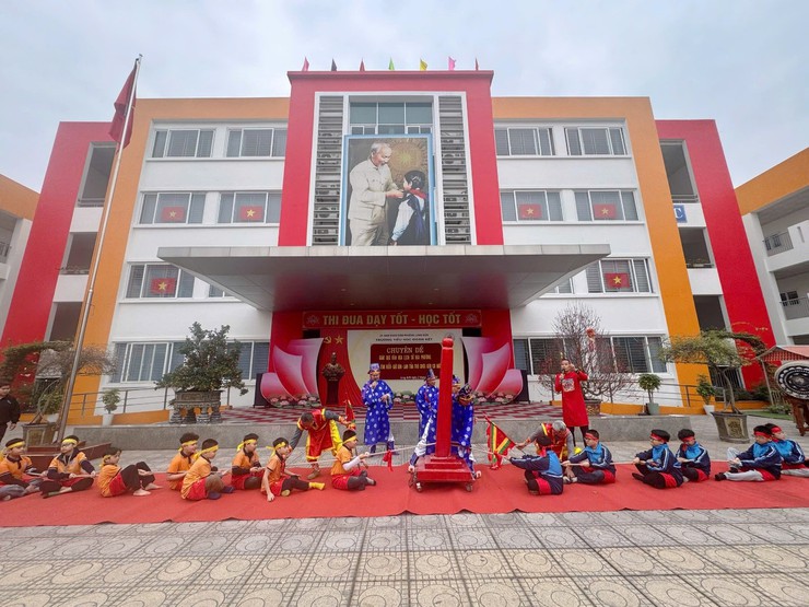 Trường Tiểu học Đoàn Kết lan tỏa giá trị kéo co ngồi truyền thống- Ảnh 3.