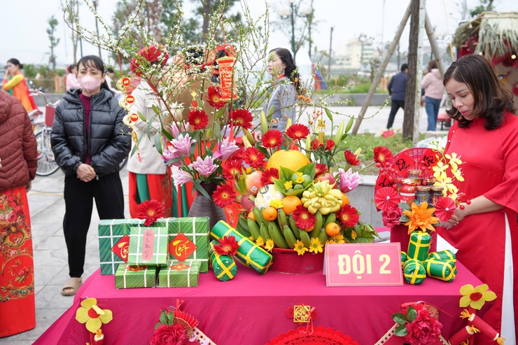 "Xuân nhân ái – Tết sẻ chia": Mang yêu thương đến hơn 450 người có hoàn cảnh khó khăn xã Thanh Oai- Ảnh 20.