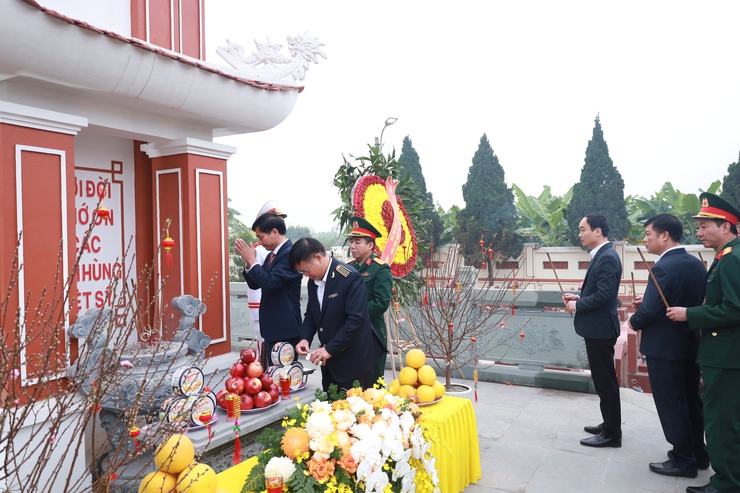 "Tết quân dân" ở Minh Châu – khắc sâu hình ảnh người lính trong giai đoạn mới- Ảnh 4.