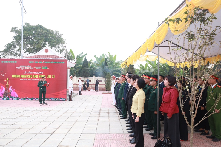 "Tết quân dân" ở Minh Châu – khắc sâu hình ảnh người lính trong giai đoạn mới- Ảnh 8.
