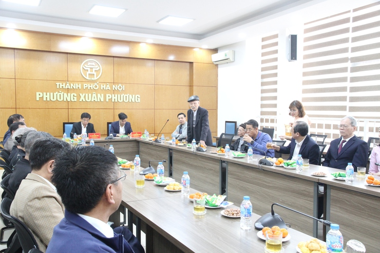 Phường Xuân Phương gặp mặt các đồng chí nguyên là cán bộ chủ chốt qua các thời kỳ nhân dịp tết Bính Ngọ 2026- Ảnh 5.