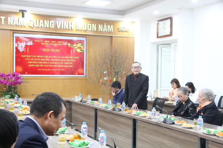Phường Xuân Phương gặp mặt các đồng chí nguyên là cán bộ chủ chốt qua các thời kỳ nhân dịp tết Bính Ngọ 2026- Ảnh 4.