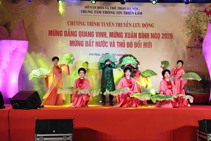 ẤN TƯỢNG CHƯƠNG TRÌNH NGHỆ THUẬT TUYÊN TRUYỀN LƯU ĐỘNG MỪNG ĐẢNG, MỪNG XUÂN 2026 TẠI XÃ HÒA XÁ- Ảnh 6.