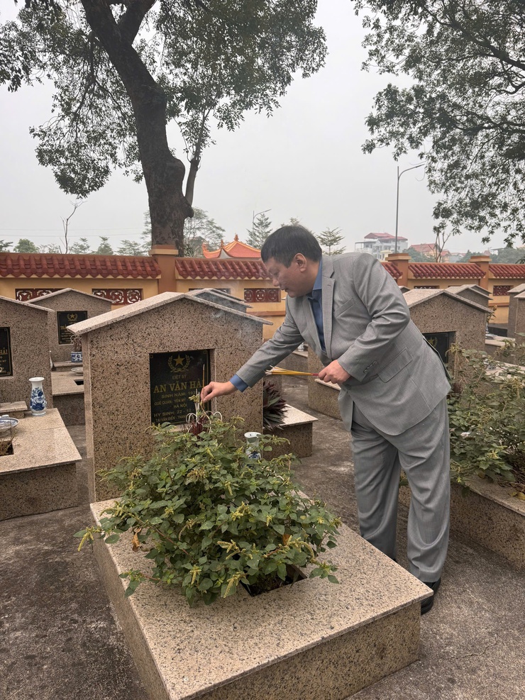 Hoạt động tri ân, chúc thọ đầu xuân Bính Ngọ 2026 tại xã Thanh Trì- Ảnh 3.