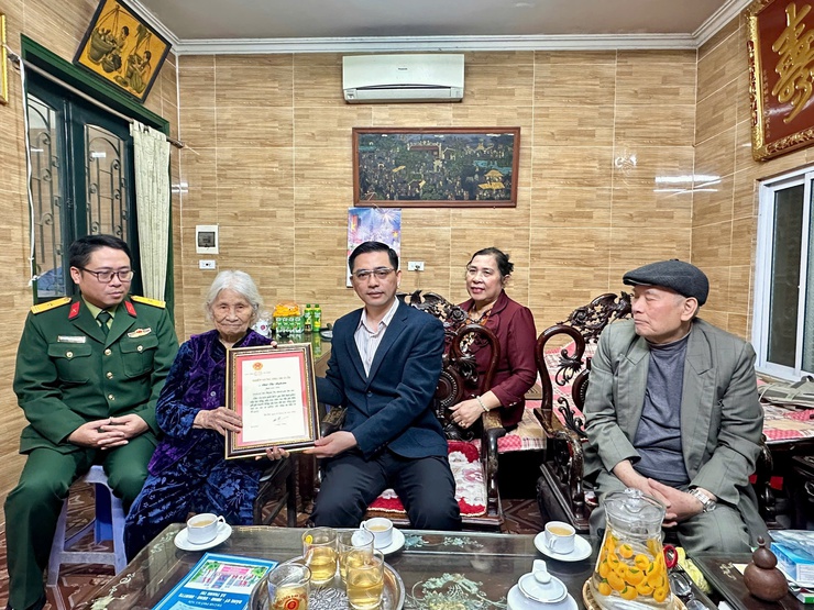 Hoạt động tri ân, chúc thọ đầu xuân Bính Ngọ 2026 tại xã Thanh Trì- Ảnh 8.