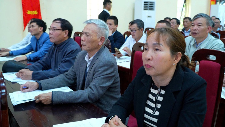 HỘI NGHỊ LẤY Ý KIẾN CƠ QUAN QUẢN LÝ NHÀ NƯỚC, TỔ CHỨC, CHUYÊN GIA VÀ CỘNG ĐỒNG DÂN CƯ ĐỐI VỚI ĐỒ ÁN QUY HOẠCH CHI TIẾT TỶ LỆ 1/500 KHU ĐÔ THỊ THỂ THAO OLYMPIC – PHÂN KHU B, D TRÊN ĐỊA BÀN XÃ DÂN HÒA- Ảnh 6.