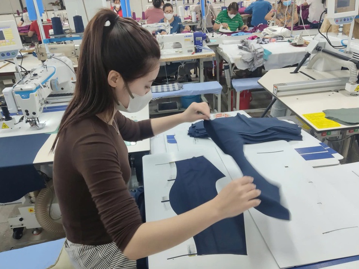 Trưởng ban Tuyên giáo và Dân vận Thành ủy Nguyễn Doãn Toản thăm và chúc Tết Tổng Công ty May 10- Ảnh 6.