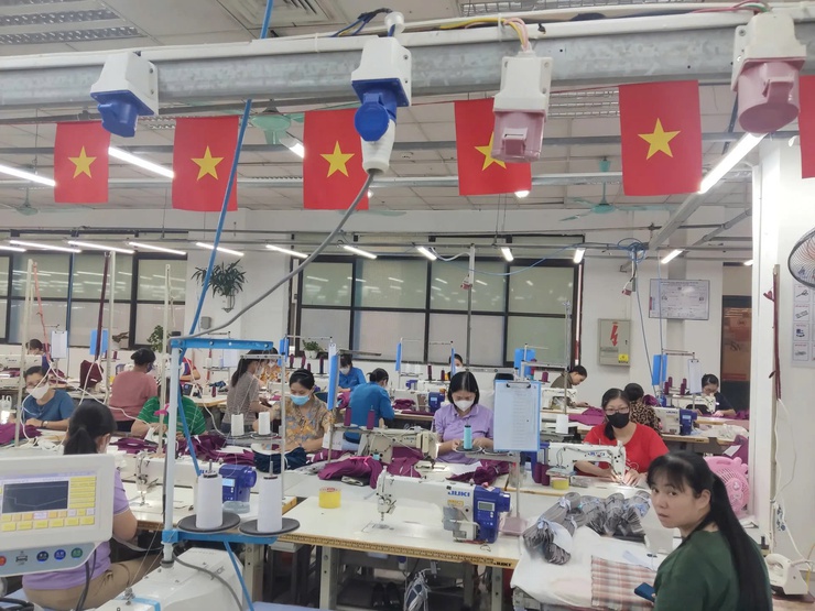 Trưởng ban Tuyên giáo và Dân vận Thành ủy Nguyễn Doãn Toản thăm và chúc Tết Tổng Công ty May 10- Ảnh 7.