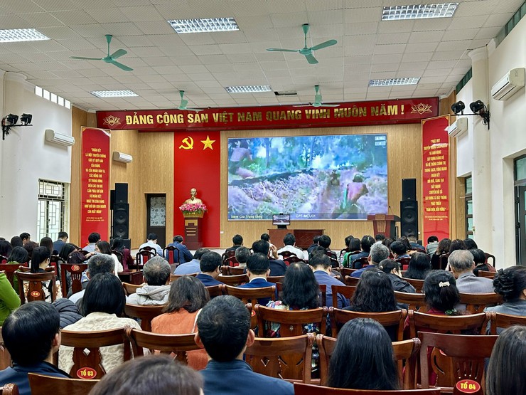 Xã Bát Tràng tham dự hội nghị trực tuyến quán triệt Nghị Quyết Đại hội XIV của Đảng- Ảnh 2.