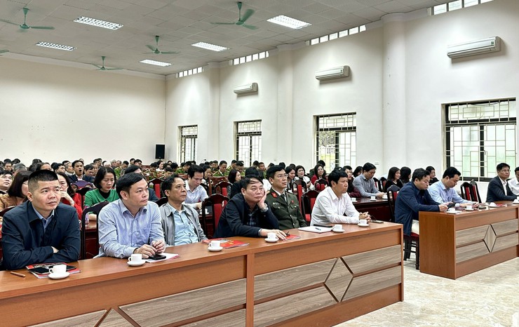 Xã Bát Tràng tham dự hội nghị trực tuyến quán triệt Nghị Quyết Đại hội XIV của Đảng- Ảnh 1.