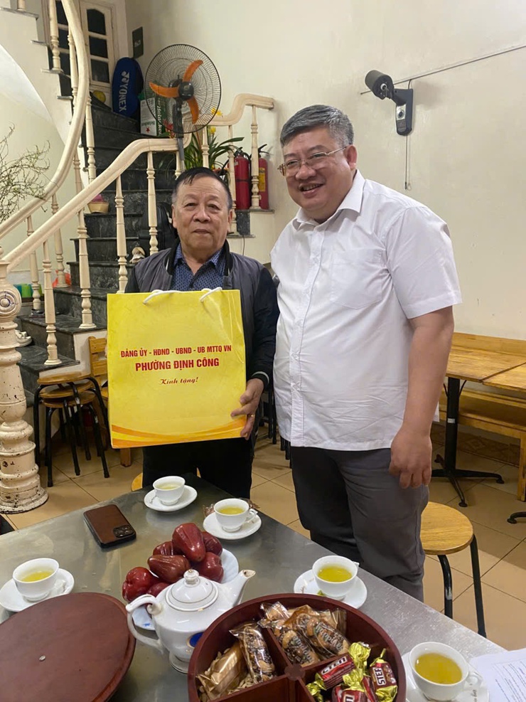 UBND phường Định Công: Thăm hỏi, tặng quà nhân dịp Tết Nguyên đán Bính Ngọ năm 2026.- Ảnh 4.