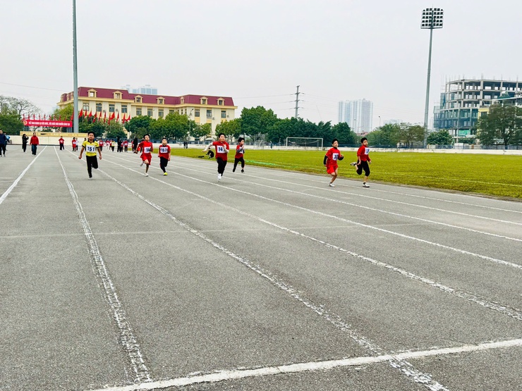 Trung tâm Dịch vụ tổng hợp xã Thanh Trì tổ chức thành công Giải thể thao học sinh năm học 2025–2026- Ảnh 16.