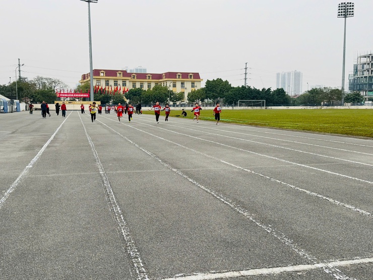 Trung tâm Dịch vụ tổng hợp xã Thanh Trì tổ chức thành công Giải thể thao học sinh năm học 2025–2026- Ảnh 8.