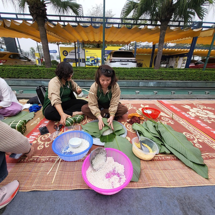 Công đoàn phường Việt Hưng tổ chức Chương trình “Tết sum vầy - Xuân ơn Đảng và Chợ tết công đoàn”, xuân Bính Ngọ 2026- Ảnh 4.