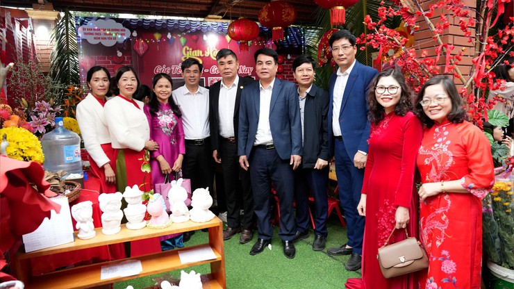 Hội chợ tết cho học sinh Xuân quê hương - Tết nghĩa tình- Ảnh 13.