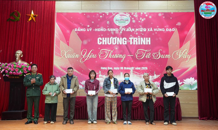 UBND XÃ HƯNG ĐẠO TRAO QUÀ TẾT CHO CÁC GIA ĐÌNH CÓ HOÀN CẢNH KHÓ KHĂN NHÂN DỊP TẾT NGUYÊN ĐÁN NĂM 2026- Ảnh 7.