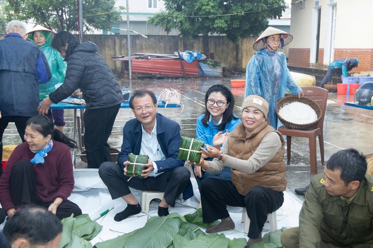 XÃ ỨNG THIÊN TỔ CHỨC GÓI BÁNH CHƯNG NGHĨA TÌNH NHÂN DỊP TẾT NGUYÊN ĐÁN- Ảnh 1.