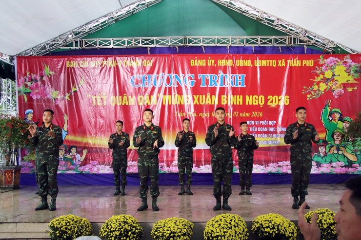 Xã Trần Phú tổ chức Chương trình “Tết quân – dân” Xuân Bính Ngọ 2026- Ảnh 7.