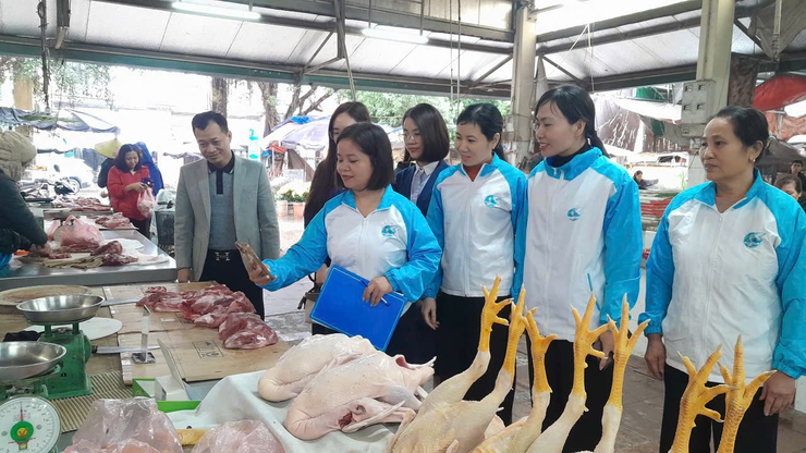 Hội Liên hiệp phụ nữ xã Liên Minh ra mắt mô hình “Chợ số - Chợ Văn minh”- Ảnh 6.