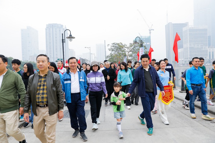 CẦU GIẤY GẮN KẾT CỘNG ĐỒNG - CHUNG TAY VÌ MÔI TRƯỜNG SẠCH, ĐẸP- Ảnh 13.