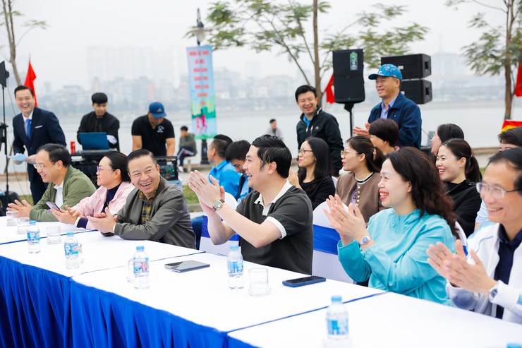 CẦU GIẤY GẮN KẾT CỘNG ĐỒNG - CHUNG TAY VÌ MÔI TRƯỜNG SẠCH, ĐẸP- Ảnh 5.