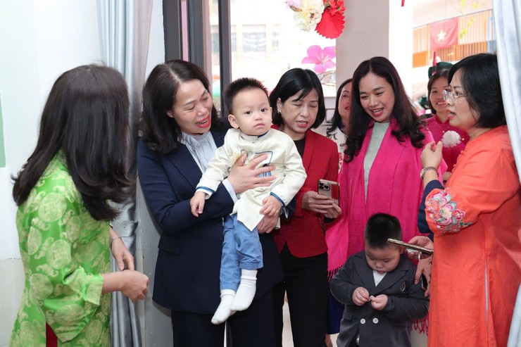 LÃNH ĐẠO PHƯỜNG CẦU GIẤY THĂM, NẮM BẮT TÌNH HÌNH CÁC NHÀ TRƯỜNG DỊP ĐẦU XUÂN 2026- Ảnh 10.