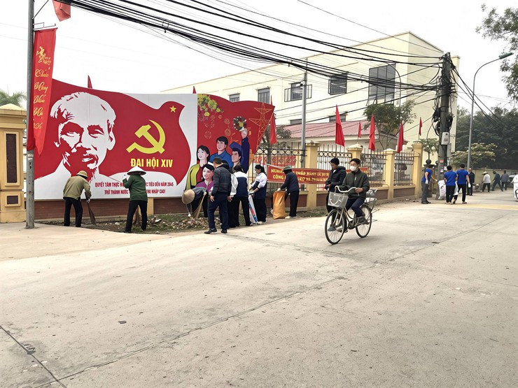 Xã Chuyên Mỹ vệ sinh môi trường trên địa bàn chào đón Xuân Bính Ngọ 2026- Ảnh 2.