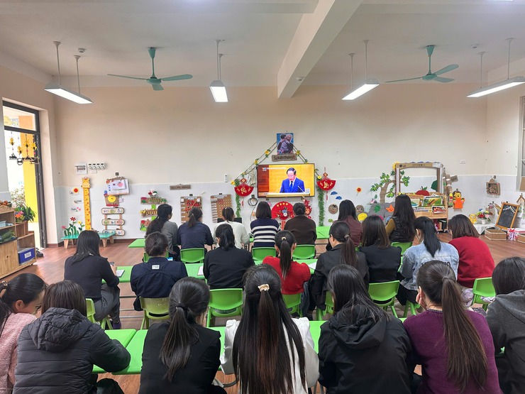 Đảng ủy xã Quảng Bị và các Chi bộ trực thuộc dự Hội nghị toàn quốc nghiên cứu, học tập, quán triệt và triển khai thực hiện Nghị quyết Đại hội XIV của Đảng- Ảnh 9.