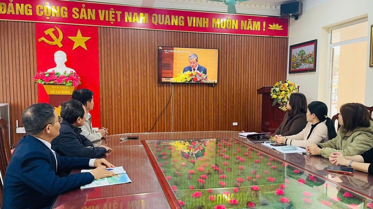 Đảng ủy xã Quảng Bị và các Chi bộ trực thuộc dự Hội nghị toàn quốc nghiên cứu, học tập, quán triệt và triển khai thực hiện Nghị quyết Đại hội XIV của Đảng- Ảnh 7.