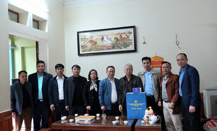 Xã Đa Phúc - Phó Bí thư Thường trực Đảng ủy -  Thăm, tặng quà tri ân nhân dịp mừng Đảng, mừng Xuân, đón tết cổ truyền Bính Ngọ năm 2026- Ảnh 5.
