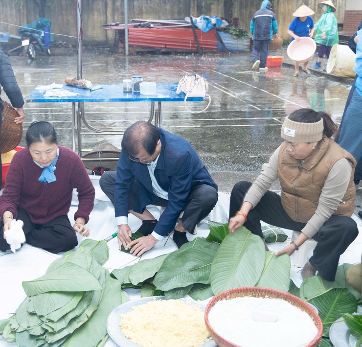 XÃ ỨNG THIÊN TỔ CHỨC GÓI BÁNH CHƯNG NGHĨA TÌNH NHÂN DỊP TẾT NGUYÊN ĐÁN- Ảnh 6.