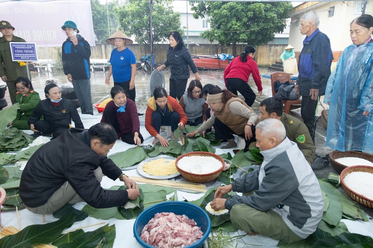 XÃ ỨNG THIÊN TỔ CHỨC GÓI BÁNH CHƯNG NGHĨA TÌNH NHÂN DỊP TẾT NGUYÊN ĐÁN- Ảnh 4.