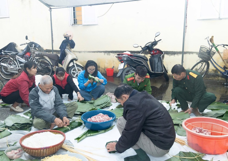 XÃ ỨNG THIÊN TỔ CHỨC GÓI BÁNH CHƯNG NGHĨA TÌNH NHÂN DỊP TẾT NGUYÊN ĐÁN- Ảnh 3.