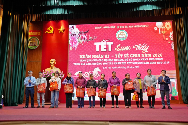 SƠN TÂY ẤM ÁP CHƯƠNG TRÌNH TẾT SUM VẦY “ XUÂN NHÂN ÁI – TẾT SẺ CHIA- Ảnh 3.