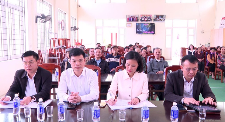 Hội nghị lấy ý kiến cử tri nơi cư trú đối với người ứng cử đại biểu HĐND nhiệm kỳ 2026-2031 thôn Hát Môn 7 xã Hát Môn.- Ảnh 1.