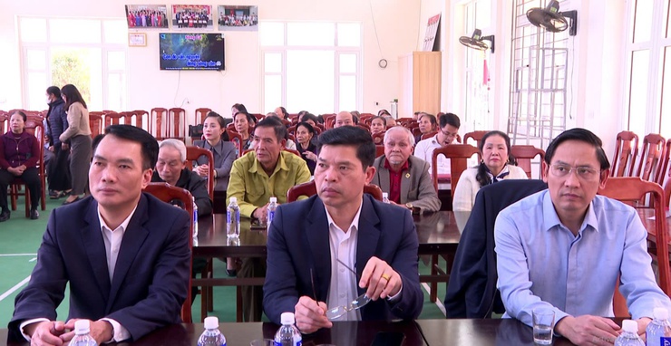 Hội nghị lấy ý kiến cử tri nơi cư trú đối với người ứng cử đại biểu HĐND nhiệm kỳ 2026-2031 thôn Hát Môn 7 xã Hát Môn.- Ảnh 2.