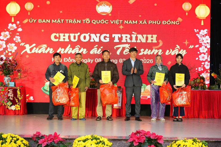 Xã Phù Đổng tổ chức Chương trình “Xuân nhân ái - Tết sum vầy” năm 2026- Ảnh 5.