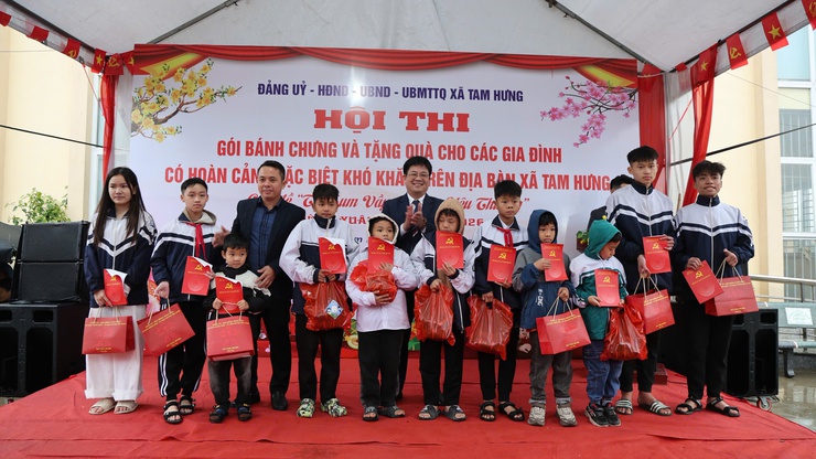 Xã Tam Hưng: Lan toả nghĩa tình chương trình "Tết sum vầy – Xuân yêu thương"- Ảnh 10.