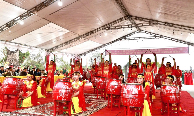 THÔN MẠCH LŨNG KHÁNH THÀNH TU BỔ, TÔN TẠO MIẾU DI TÍCH LỊCH SỬ VĂN HÓA GIAI ĐOẠN 1- Ảnh 6.