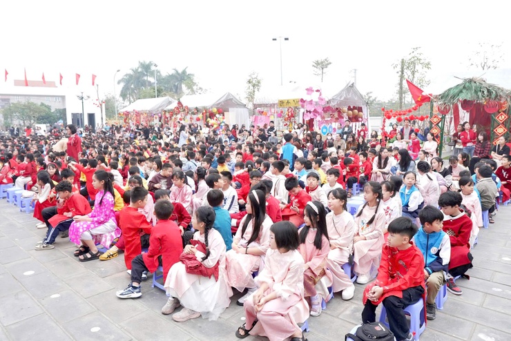 Trường Tiểu học Thiên Lộc sôi nổi tổ chức chương trình "Xuân ấm áp – Tết an vui" năm 2026- Ảnh 4.