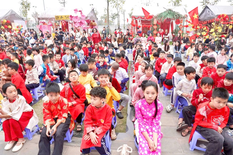 Trường Tiểu học Thiên Lộc sôi nổi tổ chức chương trình "Xuân ấm áp – Tết an vui" năm 2026- Ảnh 3.