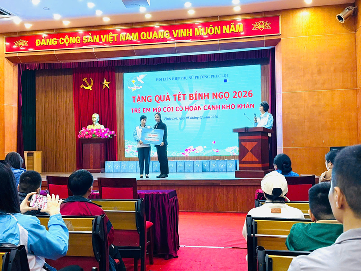 Hội phụ nữ phường Phúc Lợi lan tỏa yêu thương, chăm lo an sinh xã hội nhân dịp Tết Bính Ngọ 2026- Ảnh 2.