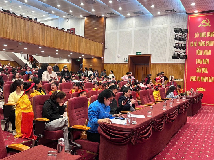 Ngày hội  tuổi trẻ Việt Hưng "Mừng Đảng - Chào Xuân - Đón tết" năm 2026- Ảnh 1.