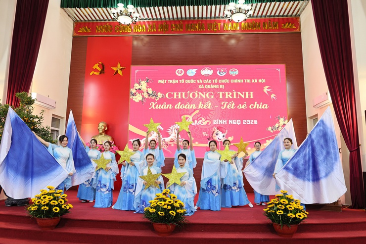 Mặt trận tổ quốc Việt Nam xã Quảng Bị và các tổ chức chính trị xã hội tổ chức Chương trình “Xuân đoàn kết - Tết sẻ chia”- Ảnh 2.