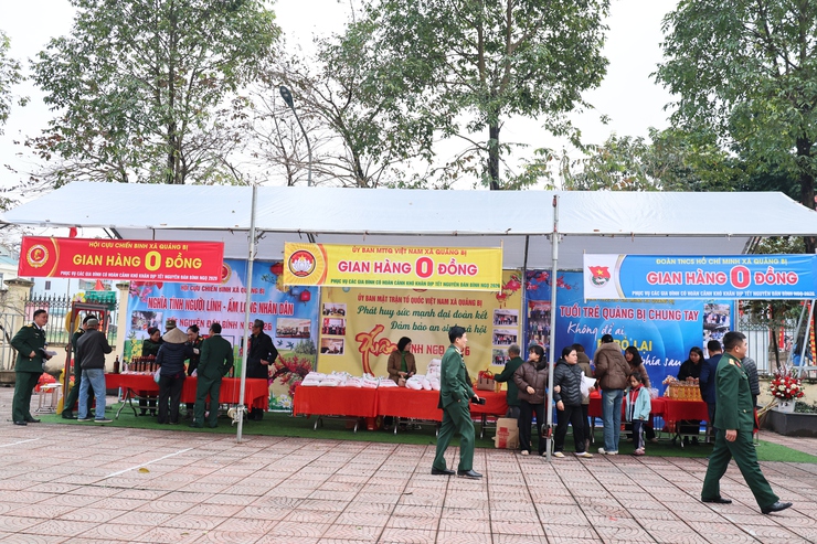 Mặt trận tổ quốc Việt Nam xã Quảng Bị và các tổ chức chính trị xã hội tổ chức Chương trình “Xuân đoàn kết - Tết sẻ chia”- Ảnh 16.