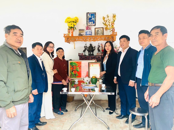 XÃ THẠCH THẤT TỔ CHỨC THĂM, TẶNG QUÀ ĐỐI TƯỢNG CHÍNH SÁCH, NGƯỜI CAO TUỔI TRÒN 100 TUỔI NHÂN DỊP TẾT NGUYÊN ĐÁN BÍNH NGỌ 2026 - Ảnh 21.