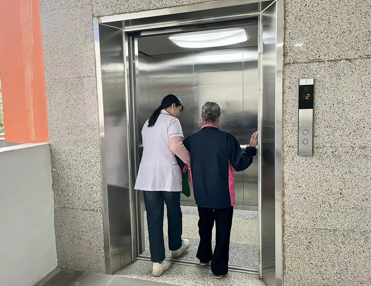 Phường Long Biên tổ chức chiến dịch khám sức khoẻ miễn phí cho người cao tuổi đợt 1 năm 2026- Ảnh 8.