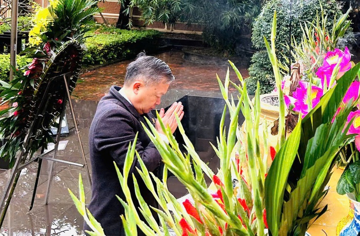 Lãnh đạo xã Nội Bài dâng hương tại Nghĩa trang Liệt sỹ nhân dịp Tết Nguyên đán Bính Ngọ 2026- Ảnh 1.